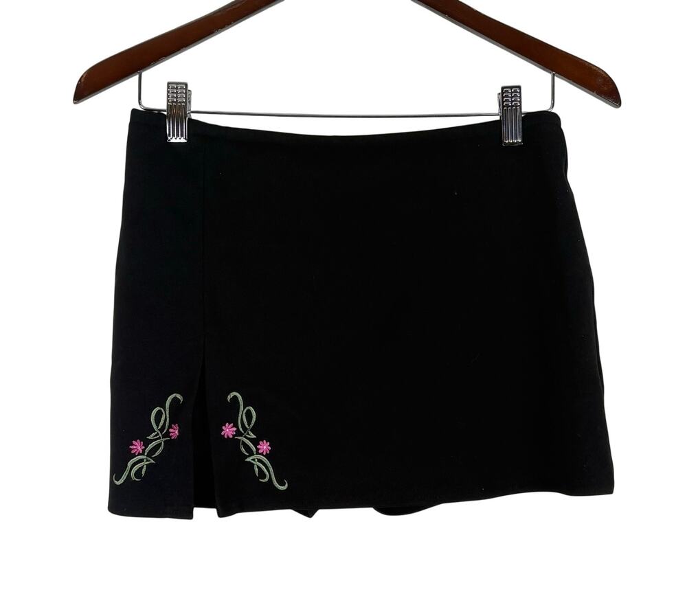 Currants Vintage 90s Black Mini Skirt Skort Embroidery Slit Whimsigoth Witchy M